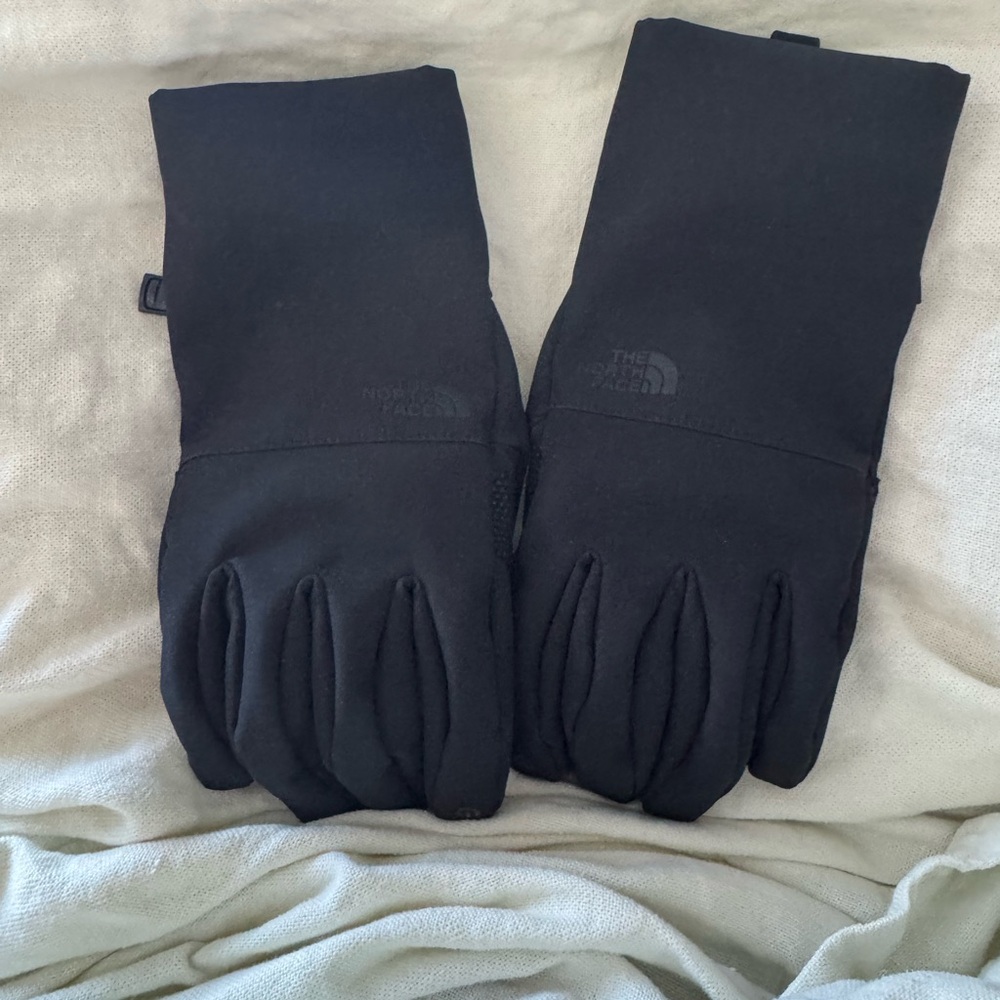 The North Face Black Gloves